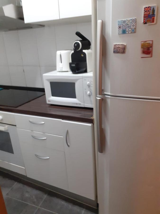 Subway Station Apartment Near Camp Nou L'Hospitalet de Llobregat Buitenkant foto