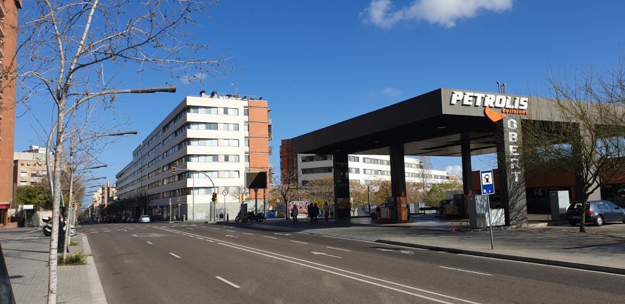 Subway Station Apartment Near Camp Nou L'Hospitalet de Llobregat Buitenkant foto