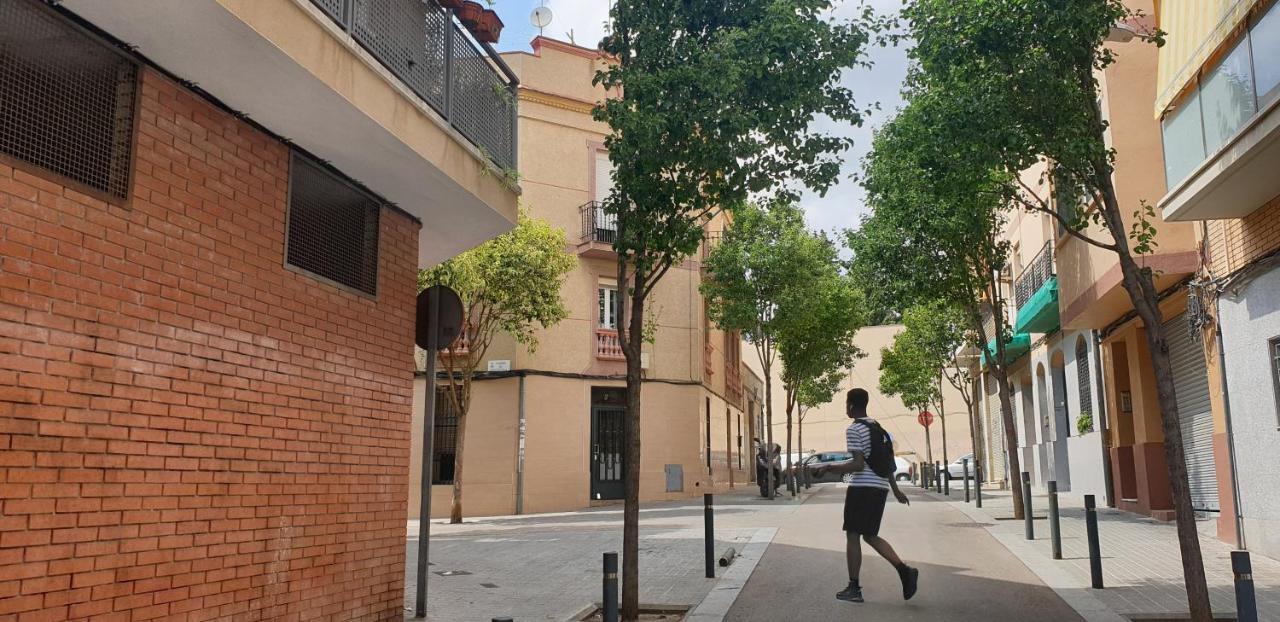 Subway Station Apartment Near Camp Nou L'Hospitalet de Llobregat Buitenkant foto