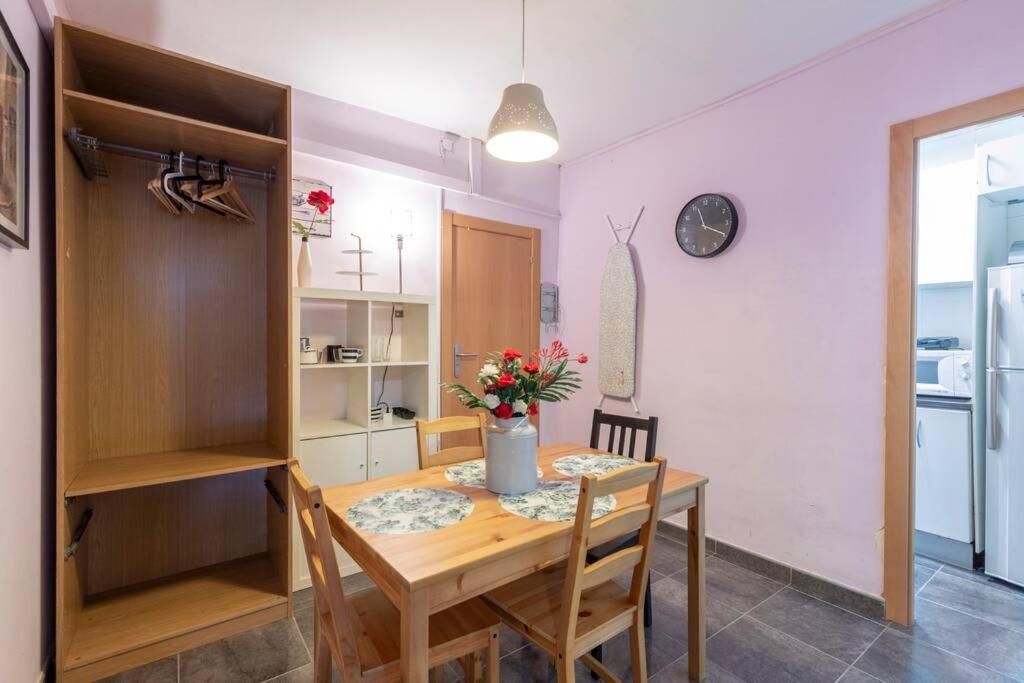 Subway Station Apartment Near Camp Nou L'Hospitalet de Llobregat Buitenkant foto