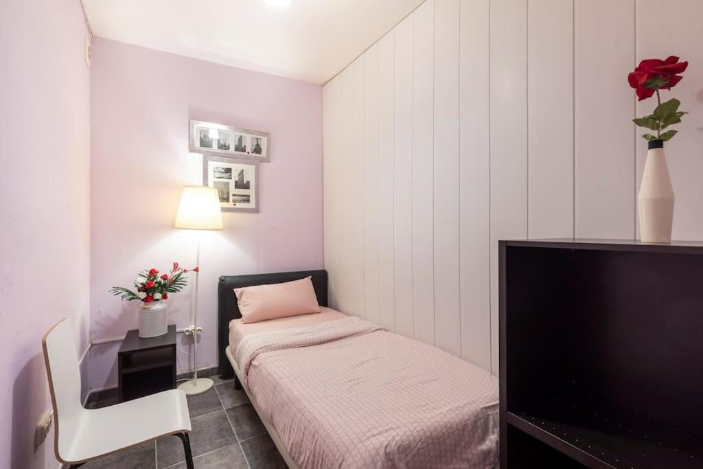 Subway Station Apartment Near Camp Nou L'Hospitalet de Llobregat Buitenkant foto
